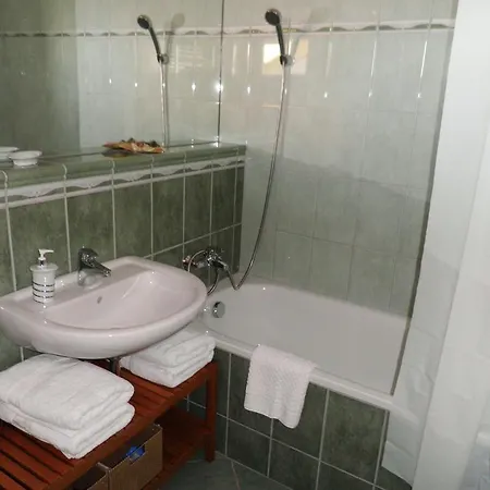 Club218 Viktoria Wellness Apartman * Siófok