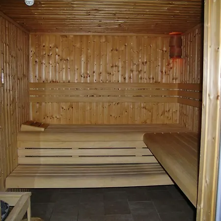 Club218 Viktoria Wellness Apartman Siófok