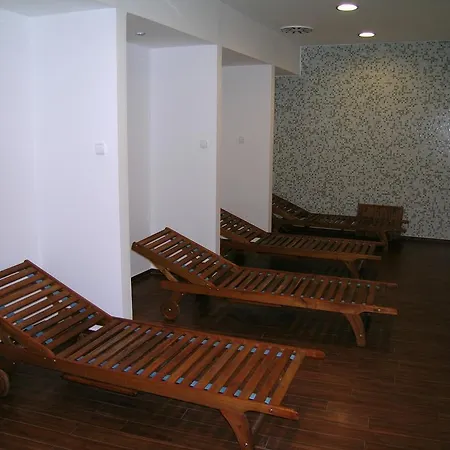 Club218 Viktoria Wellness Apartman
