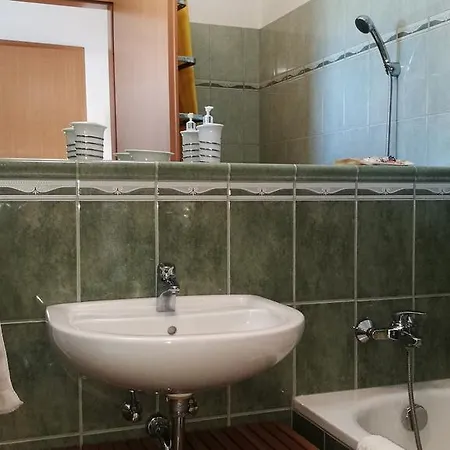 Club218 Viktoria Wellness Apartman