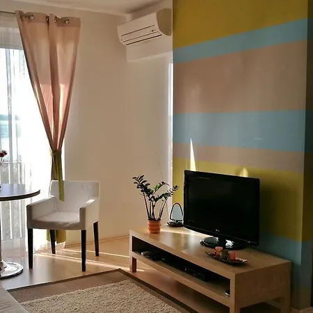 Club218 Viktoria Wellness Apartman *